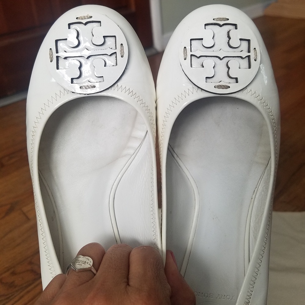 TORY BURCH white pattent leather flats